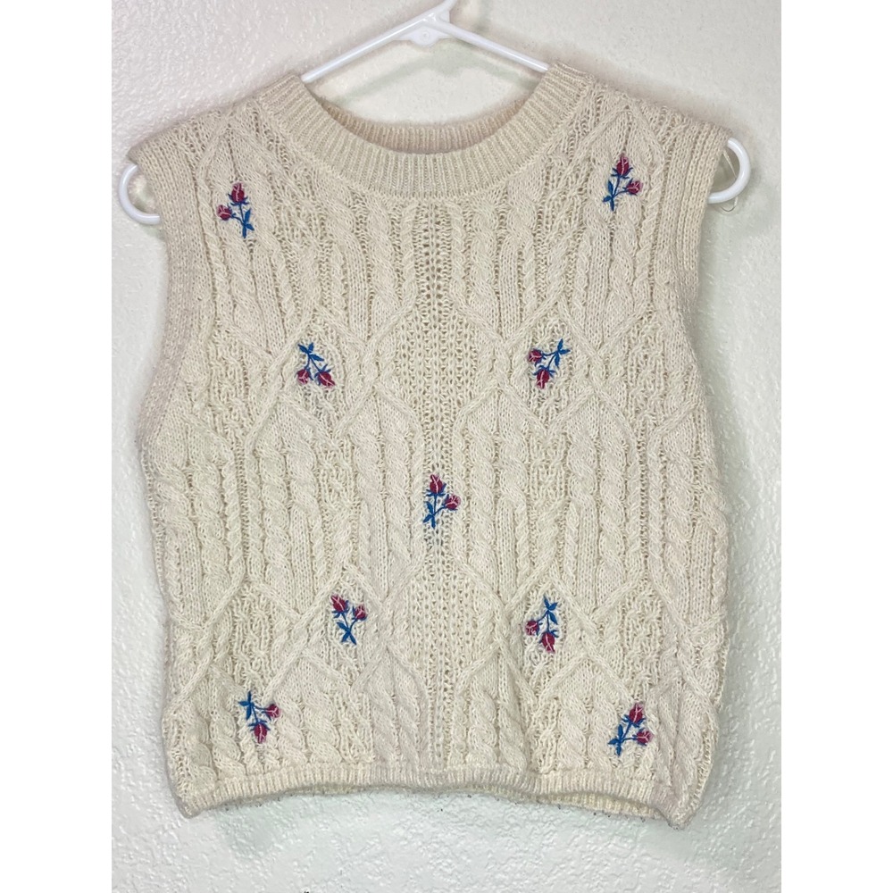 AQUA Cream Cable Knit Floral Embroidered Sweater Vest Size S Small Cottagecore